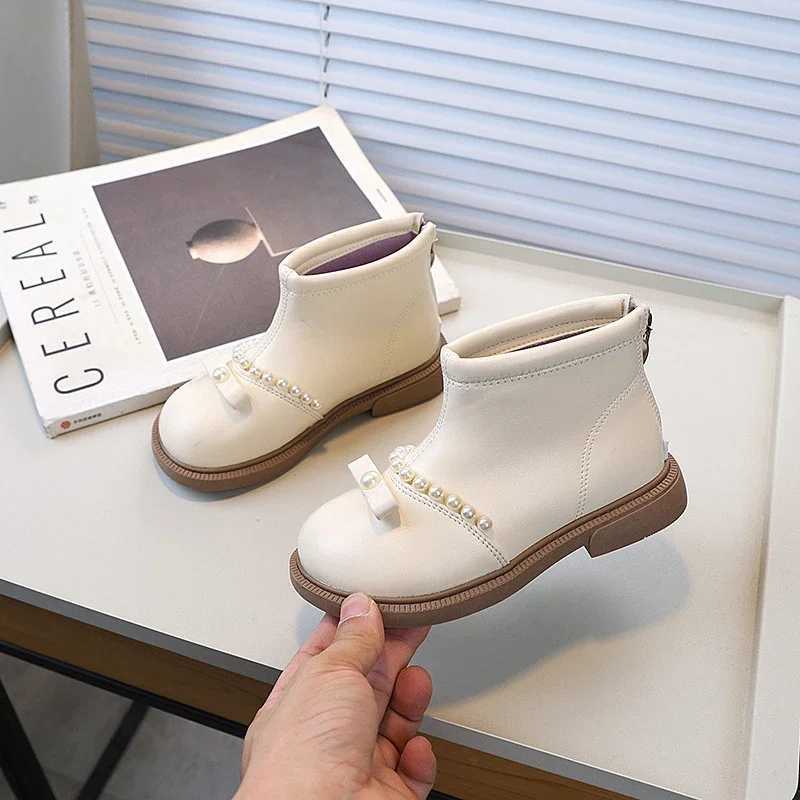 Spring and Autumn Girls and Childrens Boots New Childrens Shoulder Fashion Boots Solid Color Sweet and Unique Princess Short Ankle Boots M241102