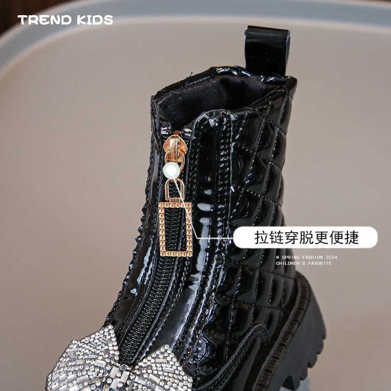Sparkling Butterfly Girl Fashion Boots Solid PU Leather Anti slip Childrens Ankle Shoes Spring and Autumn Zipper Childrens Shoes M241102