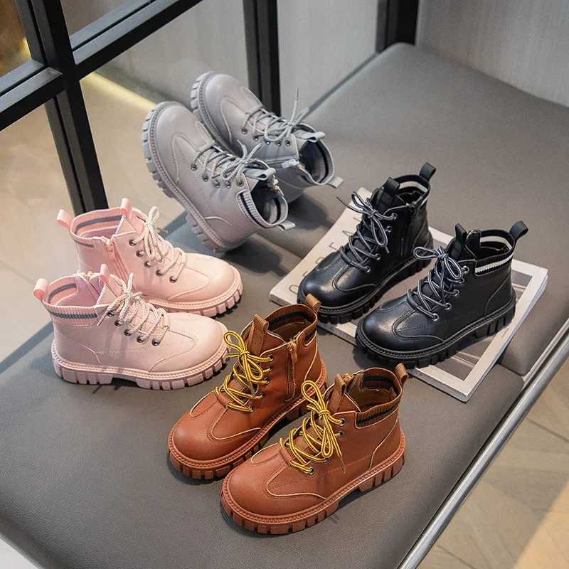 Childrens casual ankle boots childrens anti slip ankle boots childrens boys and girls autumn and winter new leather soft soled boots M241102