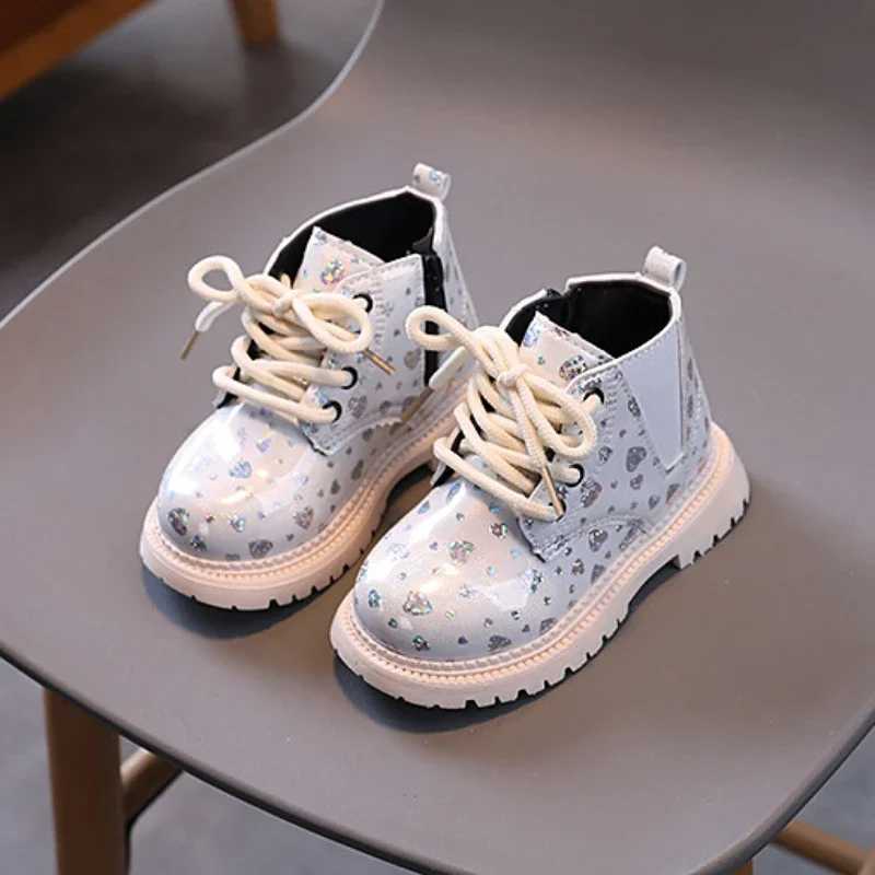 Childrens Girls Boots New Autumn Childrens Princess Leather Boots Fashion Gloss Childrens Leather Boots Shoulders Shoes Side Zipper M241102