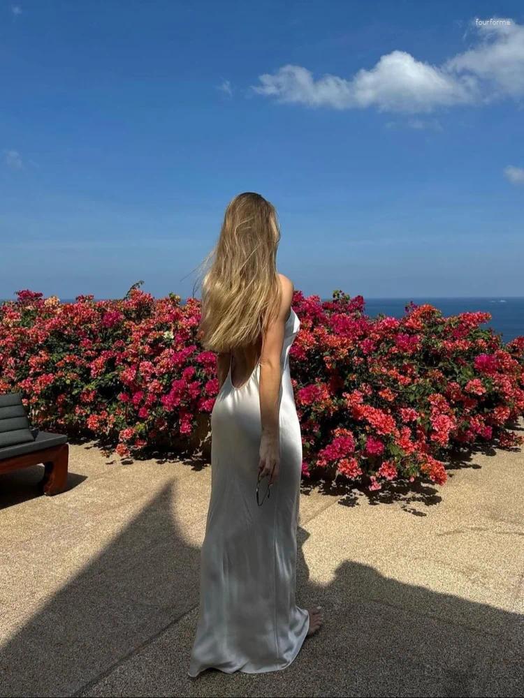 Casual Dresses Fashion Solid Satin Maxi Dress For Women Sexy Backless Sleeves Spaghetti Strap 2024 Chic Beach Vocation Lady Vestido