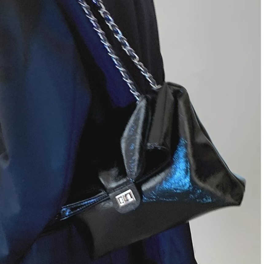 Shoulder Bags Chain Messenger Bag WoMens High Tote Bag Versatile Large Capacity Shopping Bag Single Shoulder Commuter Tote Bag 241015