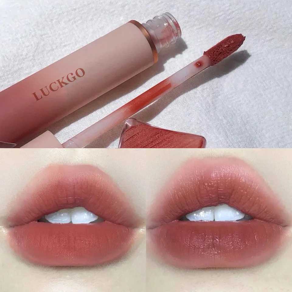 Velvet matte lipstick sexy red lip gloss moisturizing long-lasting lip gloss waterproof makeup Korean cosmetics 6 colors W241101