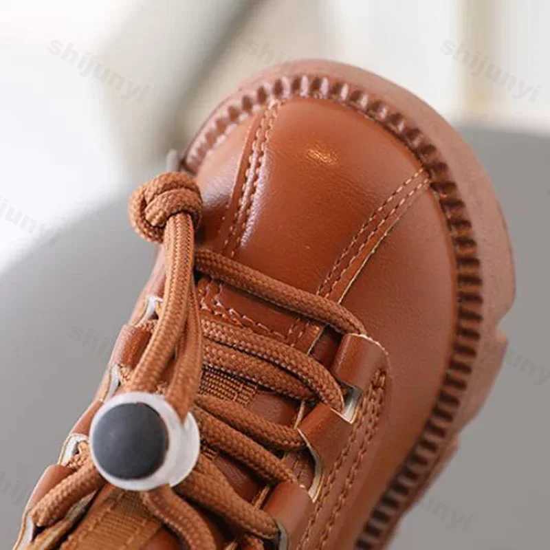 Autumn Winter Girls Boots Fashion Preschool Boys Shoes Plush Warm Baby Shoes Casual Shoes Childrens Anti slip Short Boots M241102