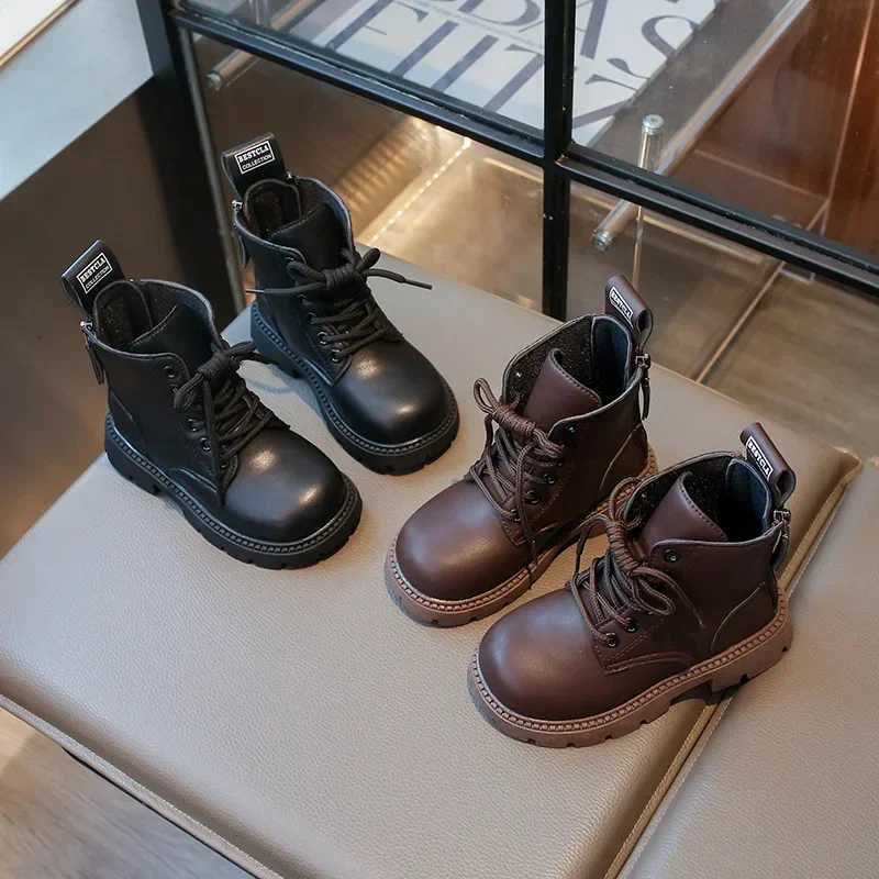 Childrens shoes girls shoes simple school version shoes spring and autumn fashionable leather boots childrens platform ankle boots double zipper M2411