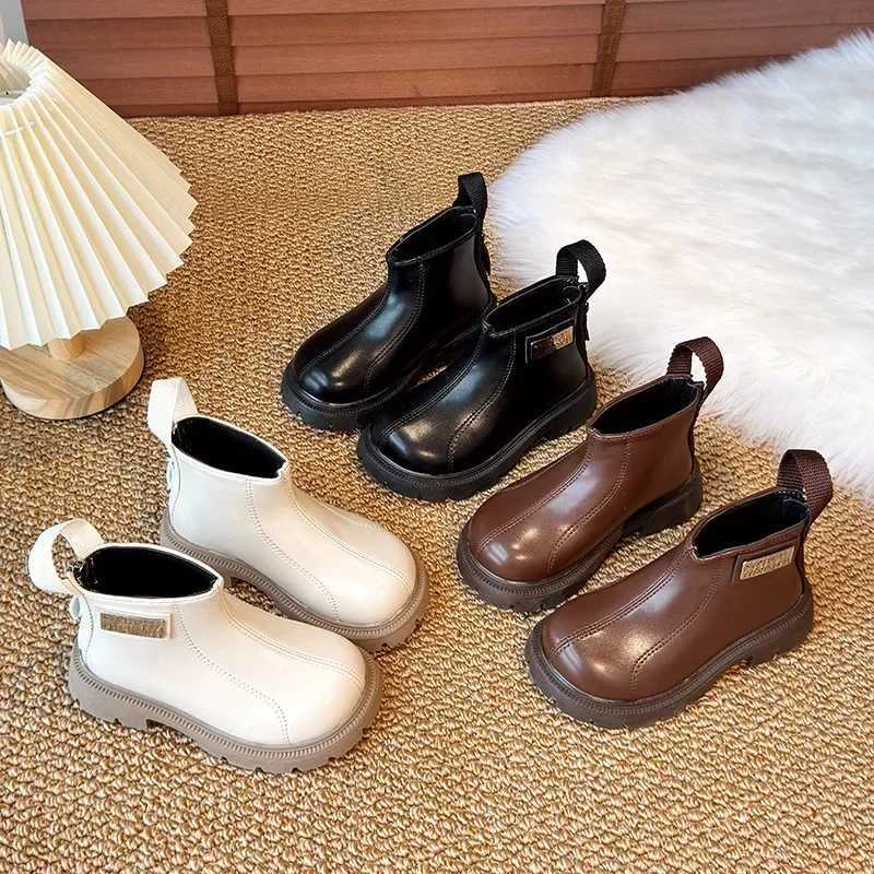 Childrens leather boots with zipper boys and girls short boots non slip new childrens ankle boots metal decoration M241102