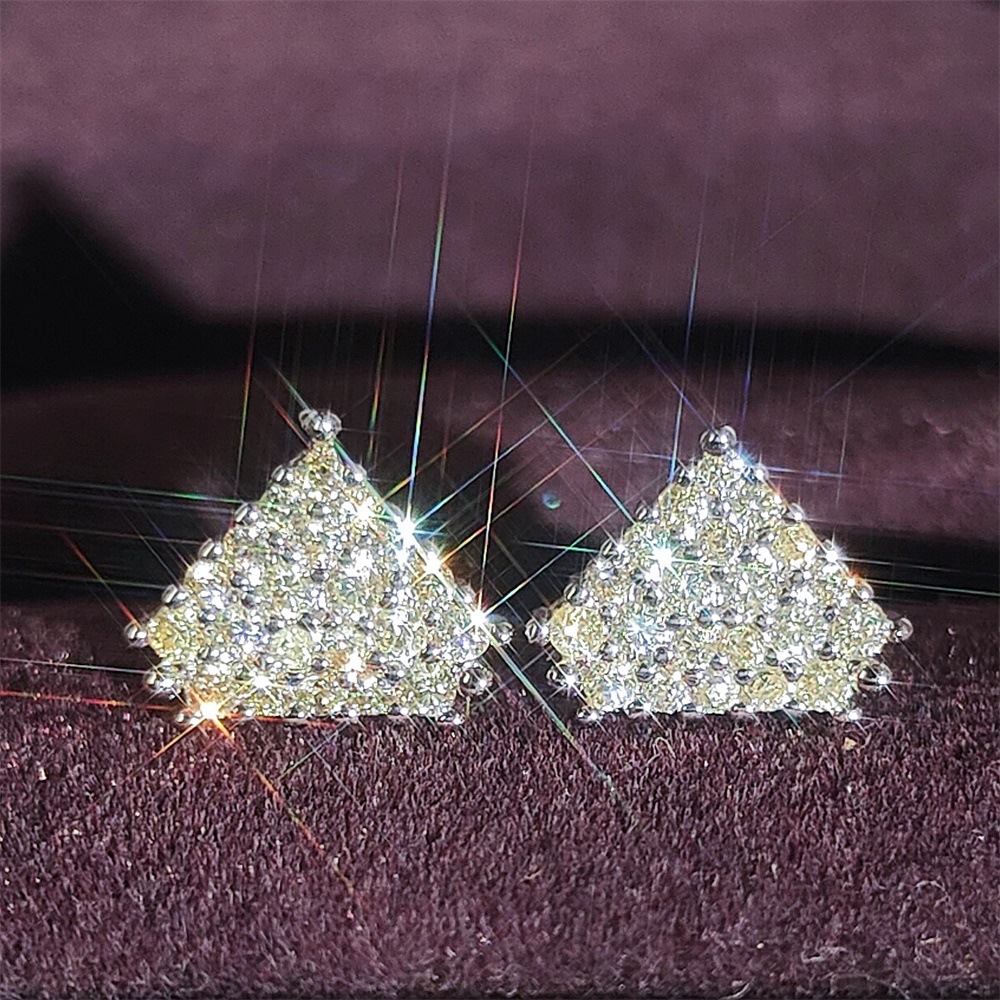 Classic Geometric Diamond Stud Earrings Women Fashion 925 Sterling Silver Triangle Crystal Stud Designer Gold Zircon Earrings Wedding Jewelry