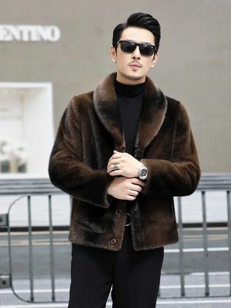 2024 Winter Mens Fashion Short Imitation Fur Coats Male Thickened Warm Buttons Jackets Men Faux Fur Casual Overcoats G611XJ241102