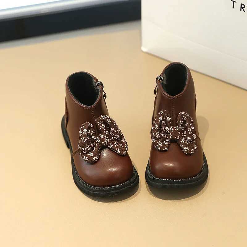 Childrens Boots Winter New Girls Ankle Boots Cotton Childrens Fashion Hand drawn Bow Simple Side Zipper Casual French Sled M241102