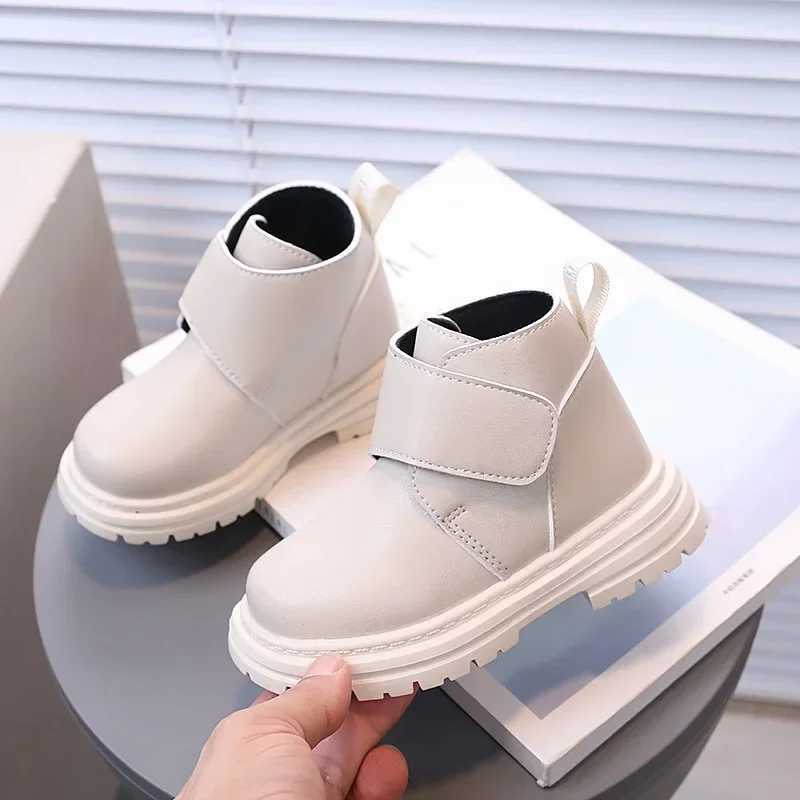 Childrens ankle boots solid color Versatile boys and girls short boots anti slip autumn new fashion childrens leather boots UK sled M241102
