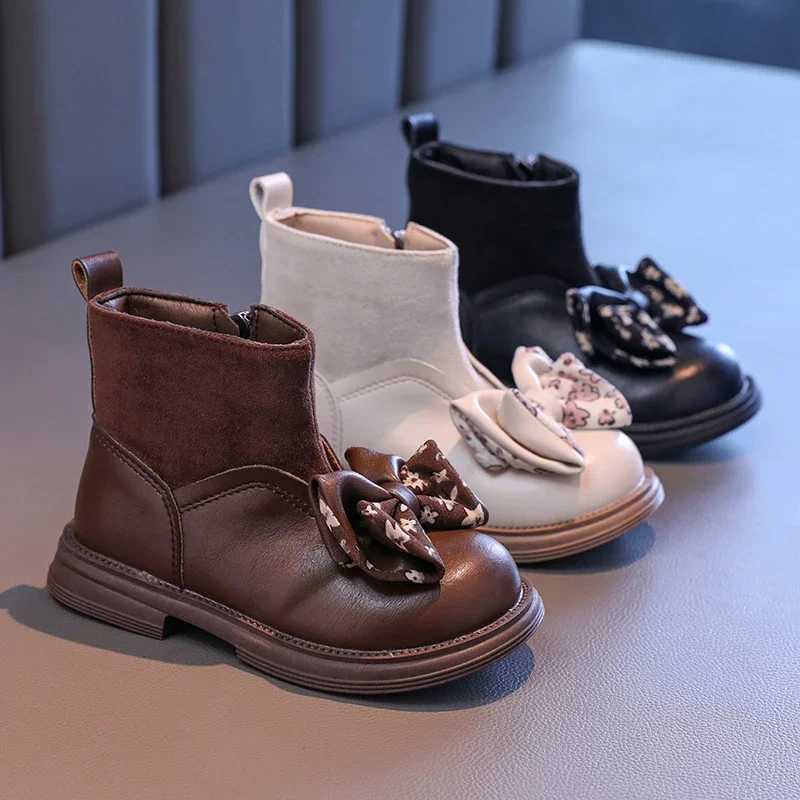 Elegant girl ankle boots in spring and autumn sweet childrens princess shoulder boots chic bow Versatile childrens short boots fashionable and new M24