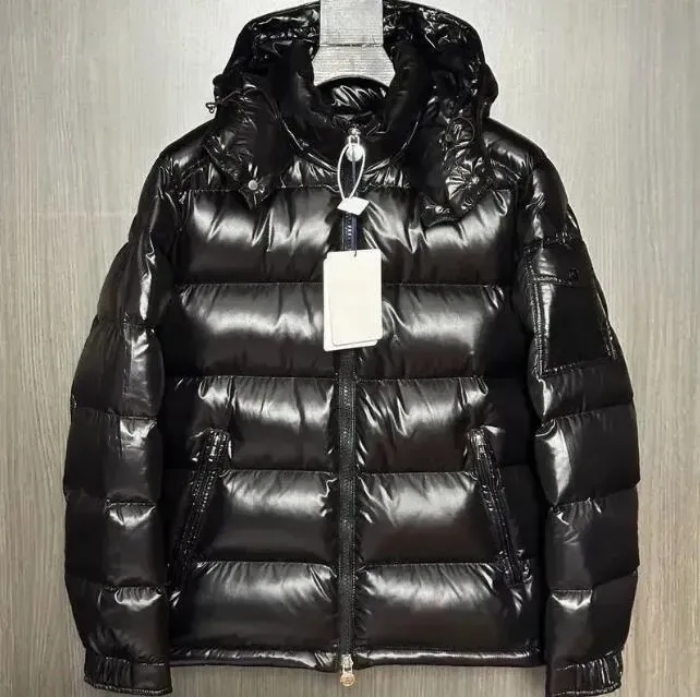 Designer Parkas Mens Jackets Down Winter Puffer Jacket Black Outerwear Clothes Keep Warm Protection Luxury Men Women Hoodie Coat