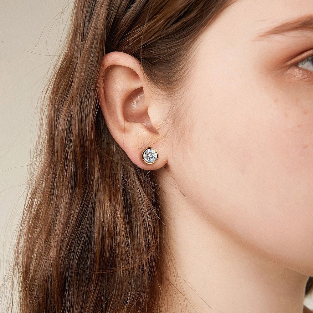 Geometric 6mm Zircon Earrings for Women's Fashion Versatile Single Diamond Earrings Wholesale