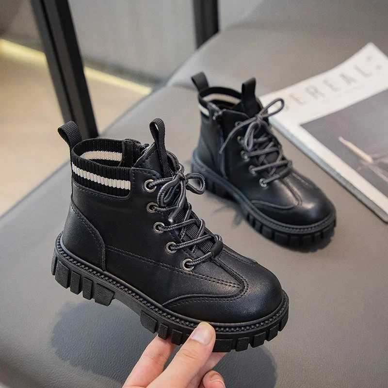 Childrens casual ankle boots childrens anti slip ankle boots childrens boys and girls autumn and winter new leather soft soled boots M241102