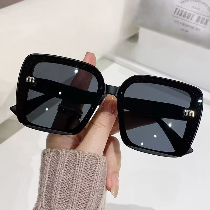 New top-level sunglasses, Polaroid lenses, high-end women's eyeglass frames, men's retro metal sunglasses, UV resistant European and America