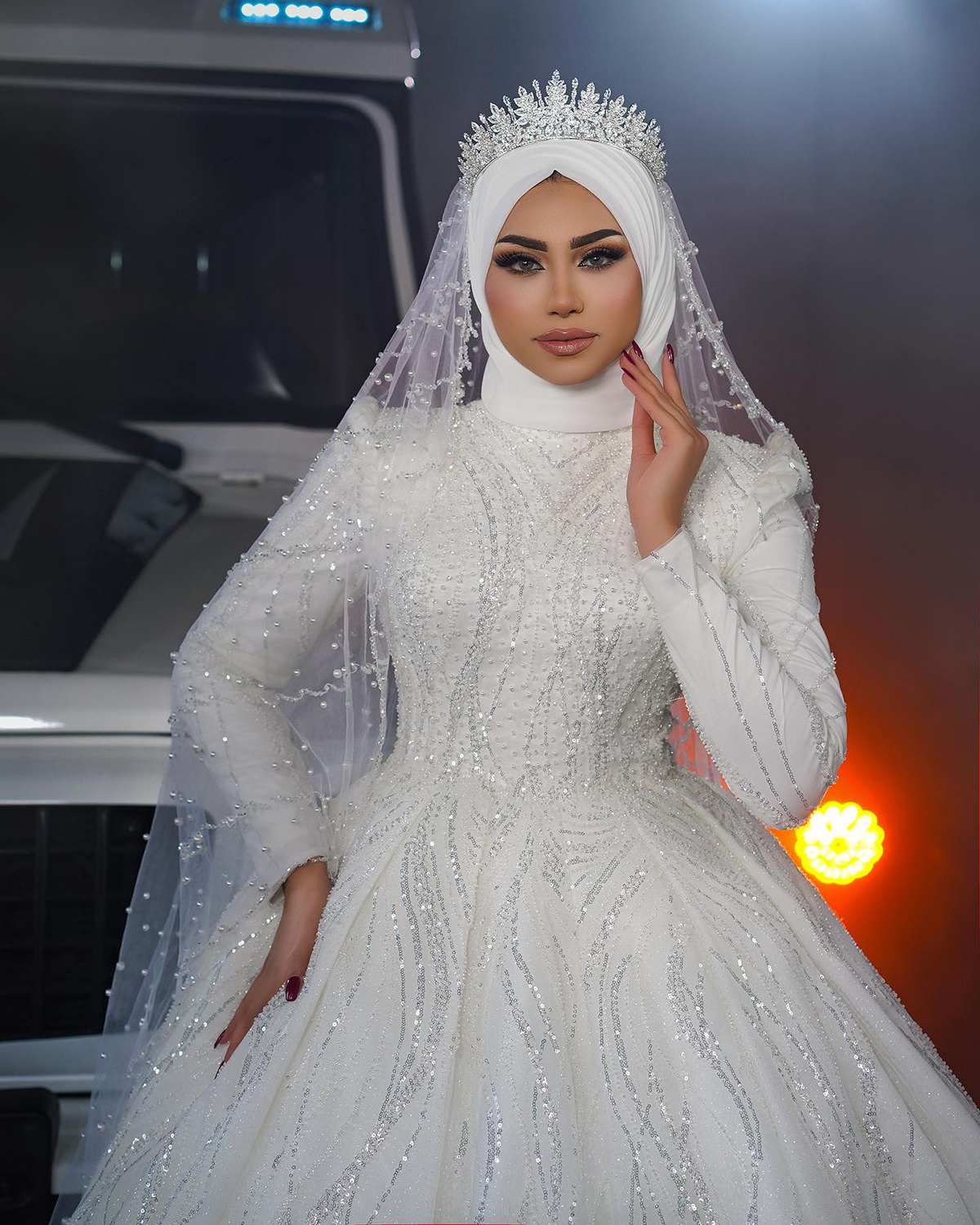 Muslim Sequins Wedding Dress High Neck Bridal Ball Gowns Custom Made Pearl Long Sleeve Shiny Vestido De Novia Arab Bride Gown