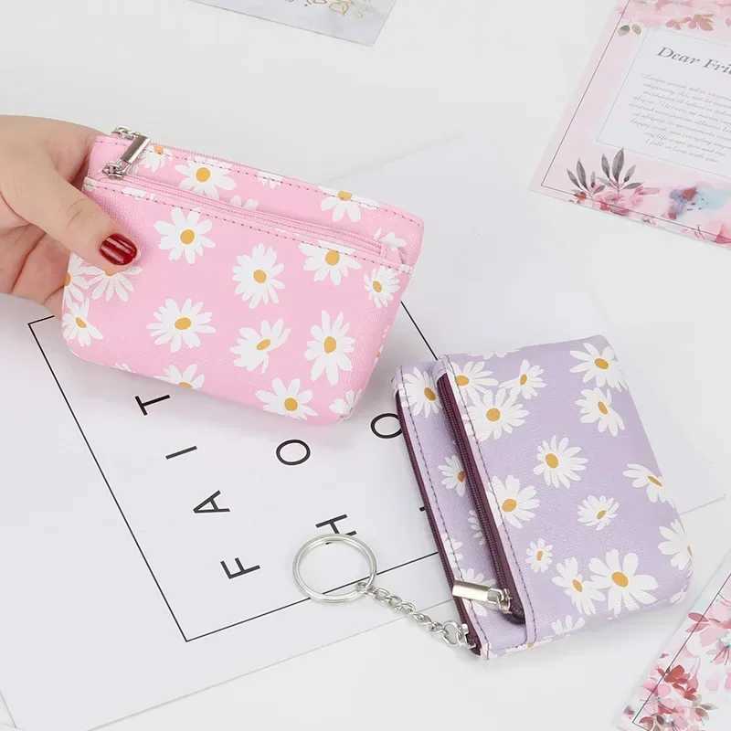 Female Pouch Key Card Holder Daisy Print Coin Purse Women Wallets Cluh With Zipper Keychain Small Coin Pouch BagXJ241111