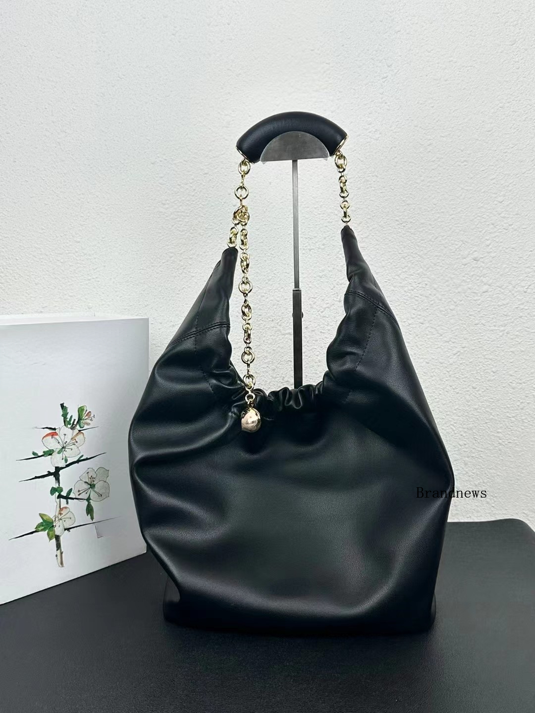 Leather Shoulder Bags: Designer Underarm Tote Handbag Soft Large Purses B2