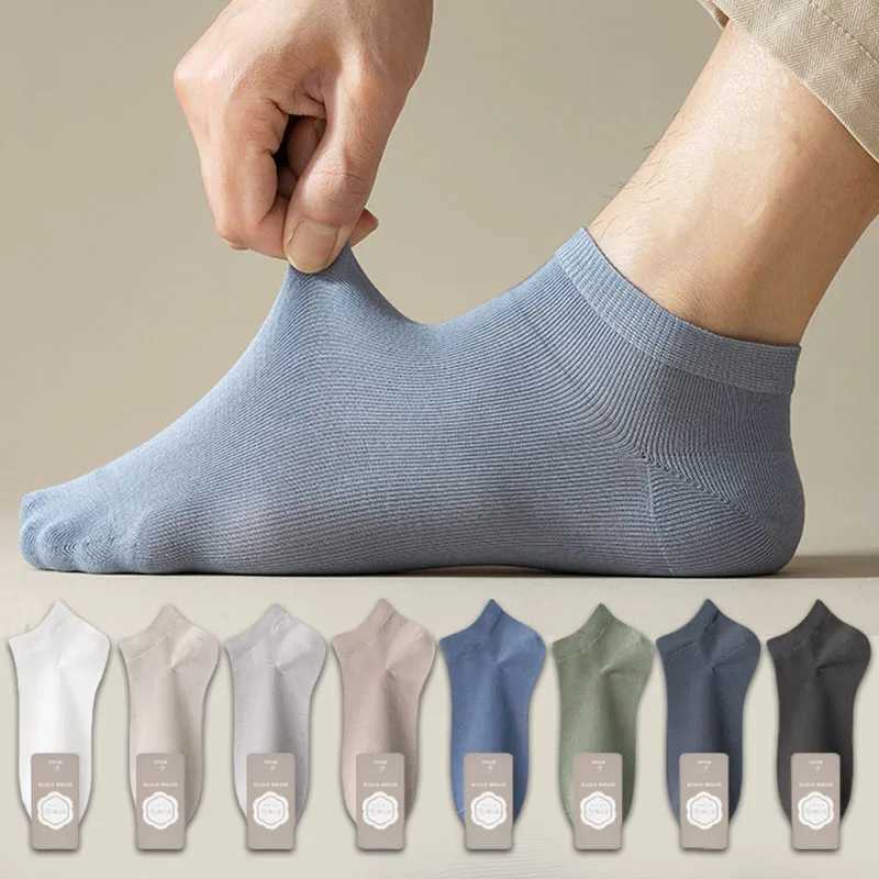 Mens Classic Trendy Business Soft Breathable Mid-Tube Crew Sock Ultra Breathable Solid Color Casual Sports Male Sox Soft LX241102