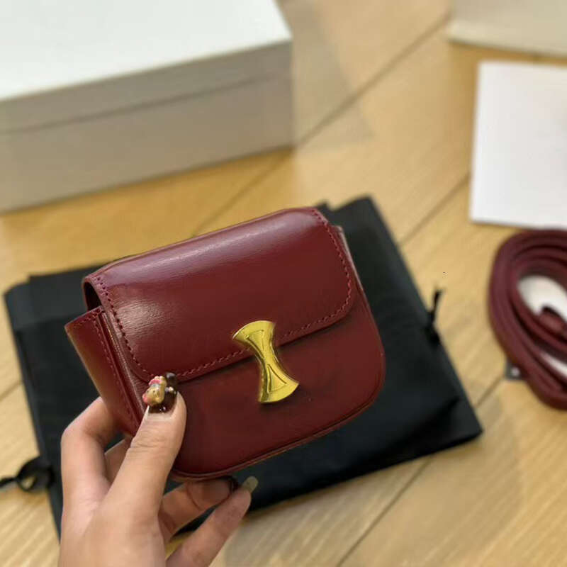 Women Crossbody Bags Mini Waist Bag Belt Lipstick Purses Designer Luxury Ladies Cross Body Pocket Wallets Coin Purses Burgundy