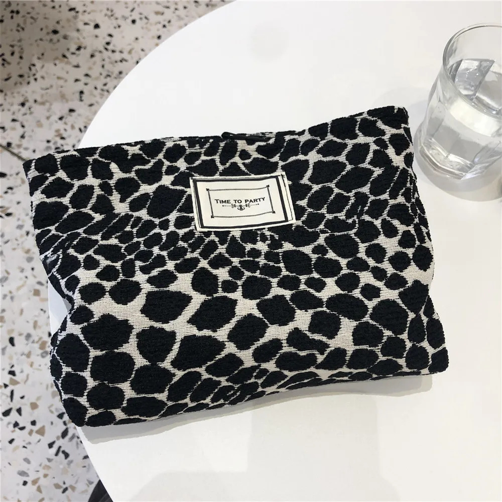 Womens Leopard Makeup Bag Waterproof Zipper Makeup Bag Travel Makeup Bag Beauty Bag 241031