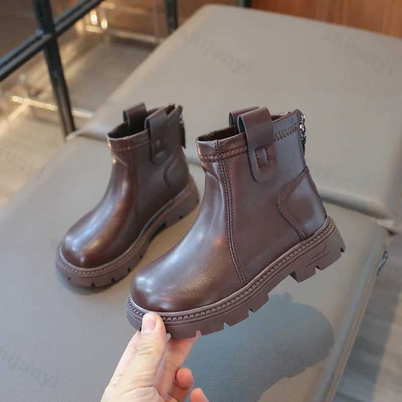 Leather childrens shoes for boys and girls solid color boots fashionable soft baby boots comfortable non slip childrens casual ankle boots M241102
