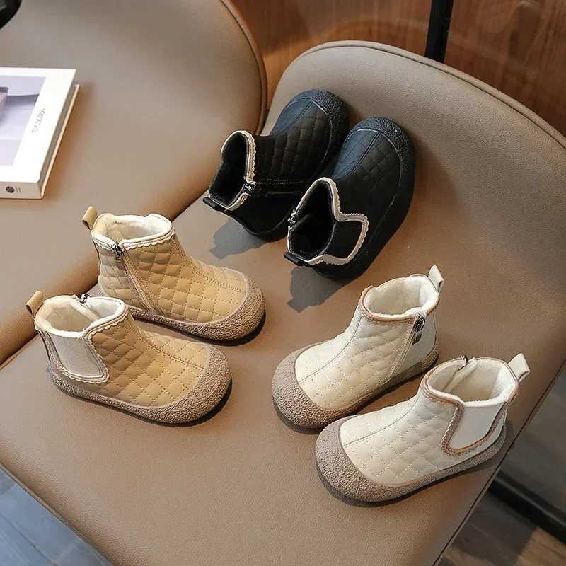 New girls short boots with side zipper fashionable and cute round toe Japanese sled childrens boots color matching soft childrens princess boots M2411