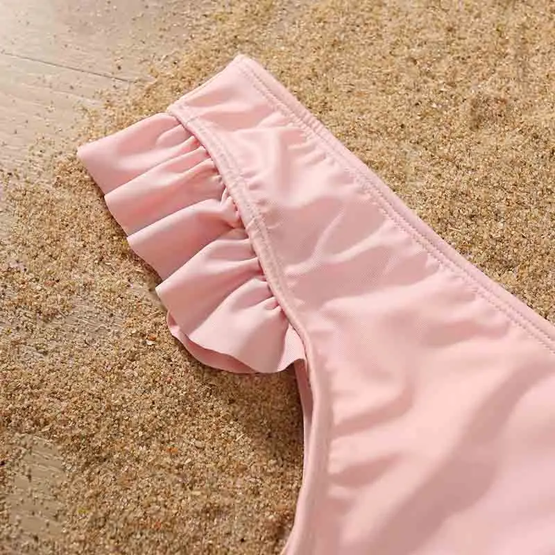 Summer new Matching Family Bathing Suits Mother Girl Bikini 2025 Swimsuit For Mom and Daughter Swimsuits Female Baby Kids Beach Swimwear