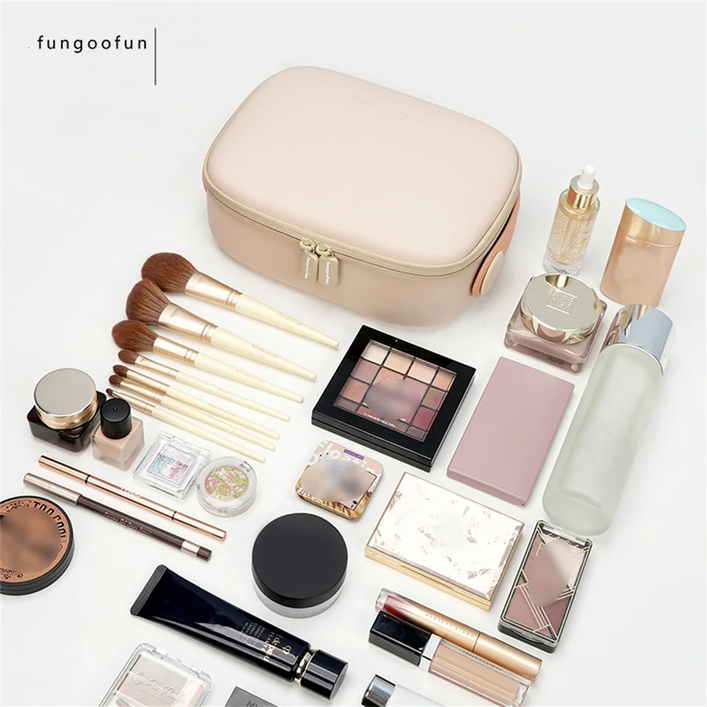 Travel makeup bag makeup bag womens restroom organizer bag waterproof womens storage box large capacity 241031