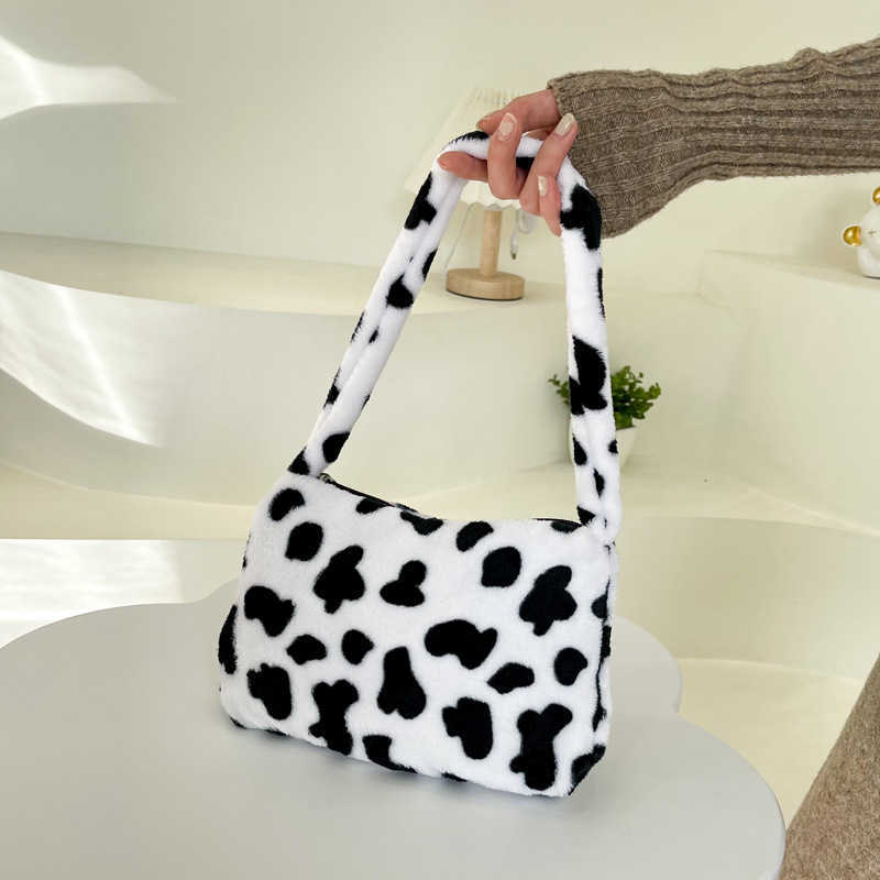 CMM Underarm Shoulder Bag New Fashion Handheld Shoulder Bag Western and Spicy Girl Cow Pattern Womens Bag Plush Bag