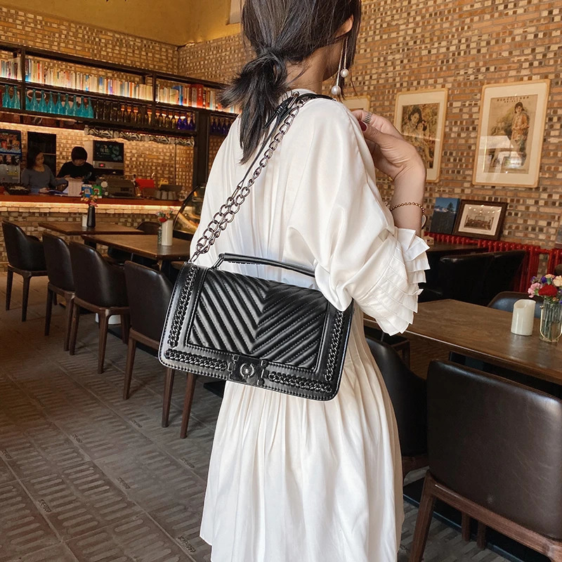 Shoulder Bag Chain Messenger Bag Women Fashion Shoulder Handbag Small Purse Embroidery Thread PU Leather Crossbody Bags 241031