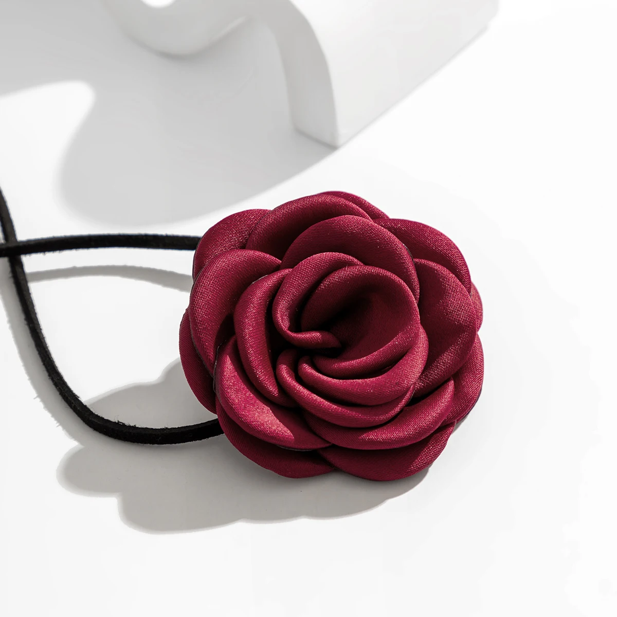 Gothic Elegant Big new Rose Flower Clavicle Chain Necklace Women Wed Bridal Sexy Adjustable 2025 Choker Mariage Jewelry Y2K Accessories