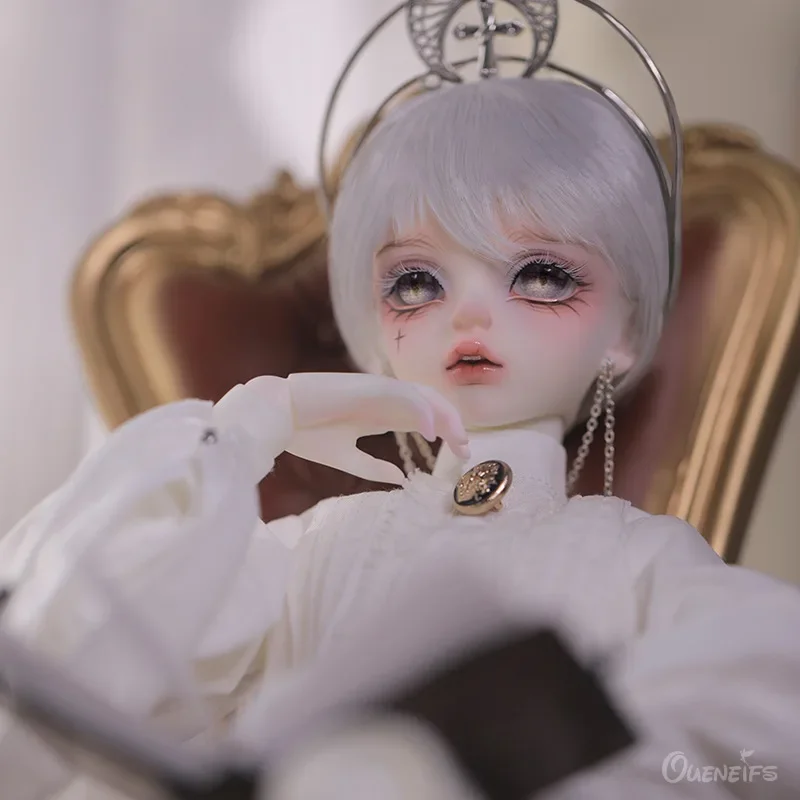 BJD Satani 1/4 Doll British style Fullset Of White Long-sleeved Shirt With Black CapeToys Resin Gifts Dolls smile