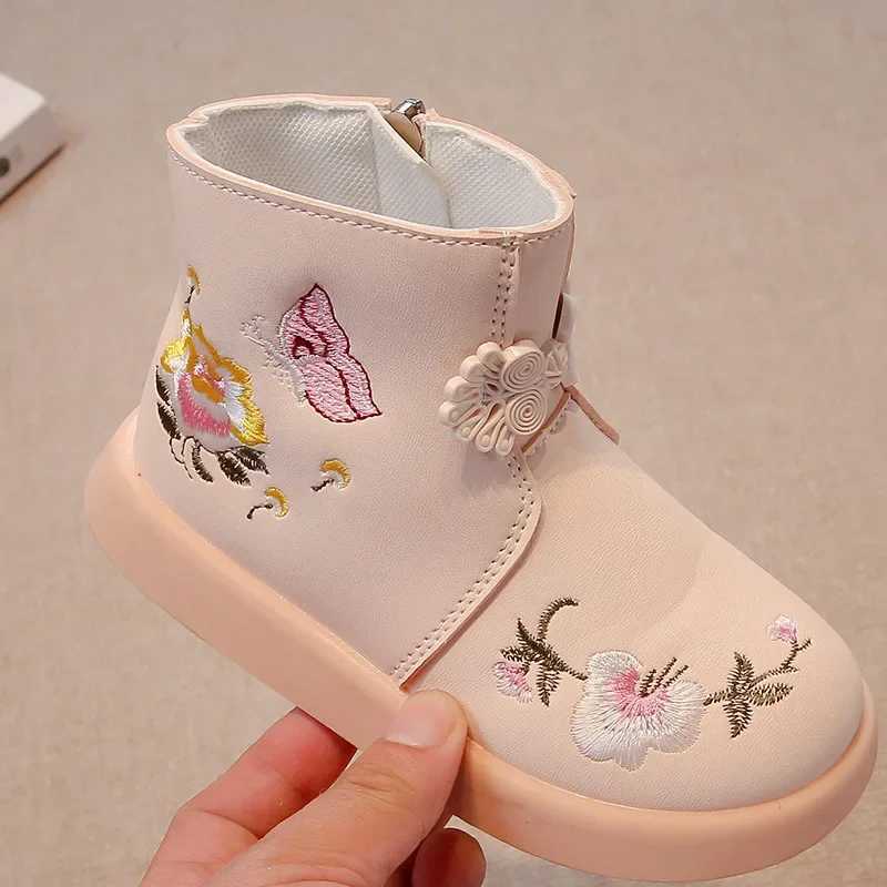 Childrens embroidered princess boots elegant girls short boots anti slip autumn new childrens ankle boots with side zipper M241102