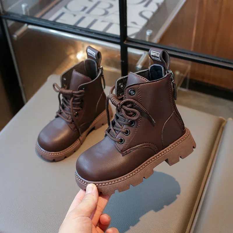Childrens shoes girls shoes simple school version shoes spring and autumn fashionable leather boots childrens platform ankle boots double zipper M2411