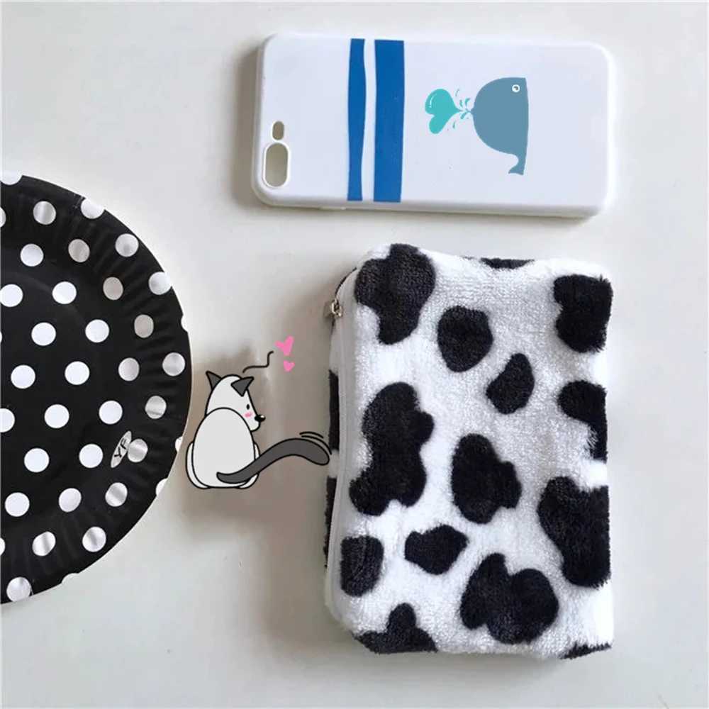 Cute Plush Cow Print Women Girl Purse Mini Purse Storage Bag Card Holder Credit ID Wallet PurseXJ241111