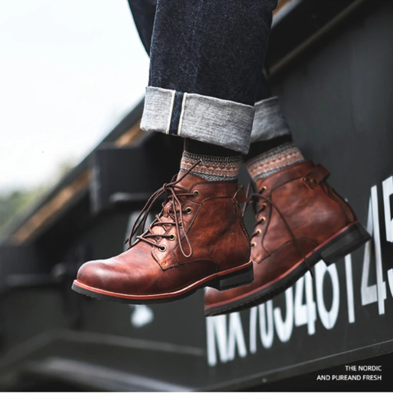 Handmade leather mens boots retro round toenails mens boots punk street style mens motorcycle boots botas para hombre 241031