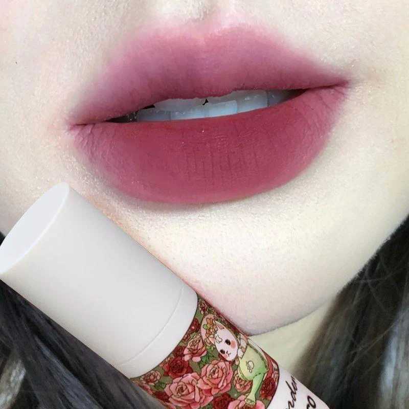 Soft Mist Matte lipstick Gloss Lasting Stick Free Cup Sexy Womens lipstick Cosmetics Waterproof 24 Hour Naked Korean lipstick W241101