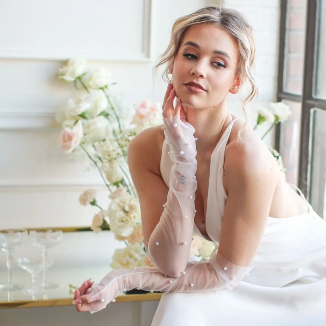 new TOPQUEEN VM20 Bachelorette Party Accessories Removable Bride Sleeves Wedding 2025 Bridal Gloves Elbow Length Ladies Gloves