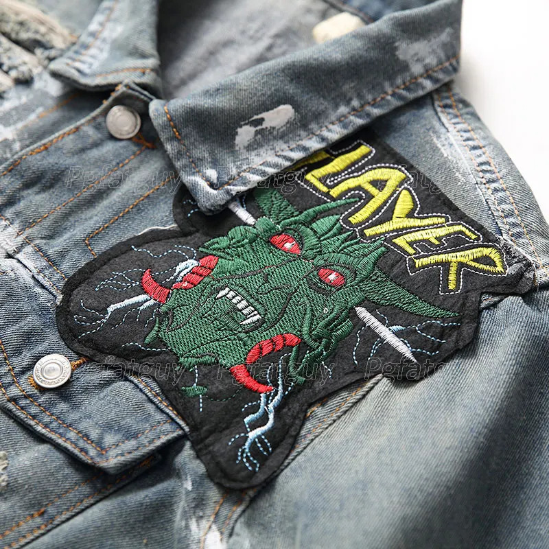 Mens embroidered badge denim jacket ripped jeans 2-piece set long sleeved jacket and stretch pants streetwear vintage blue hole 241030