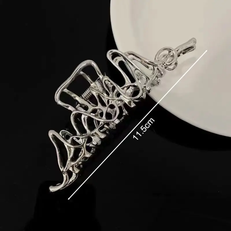 1/2pcs Large Metal Hair 2025 Claw Clip Irregular Hairpins Punk Style Sier Hair new Claws Barrettes Women Vintage Clips Hair Accessories