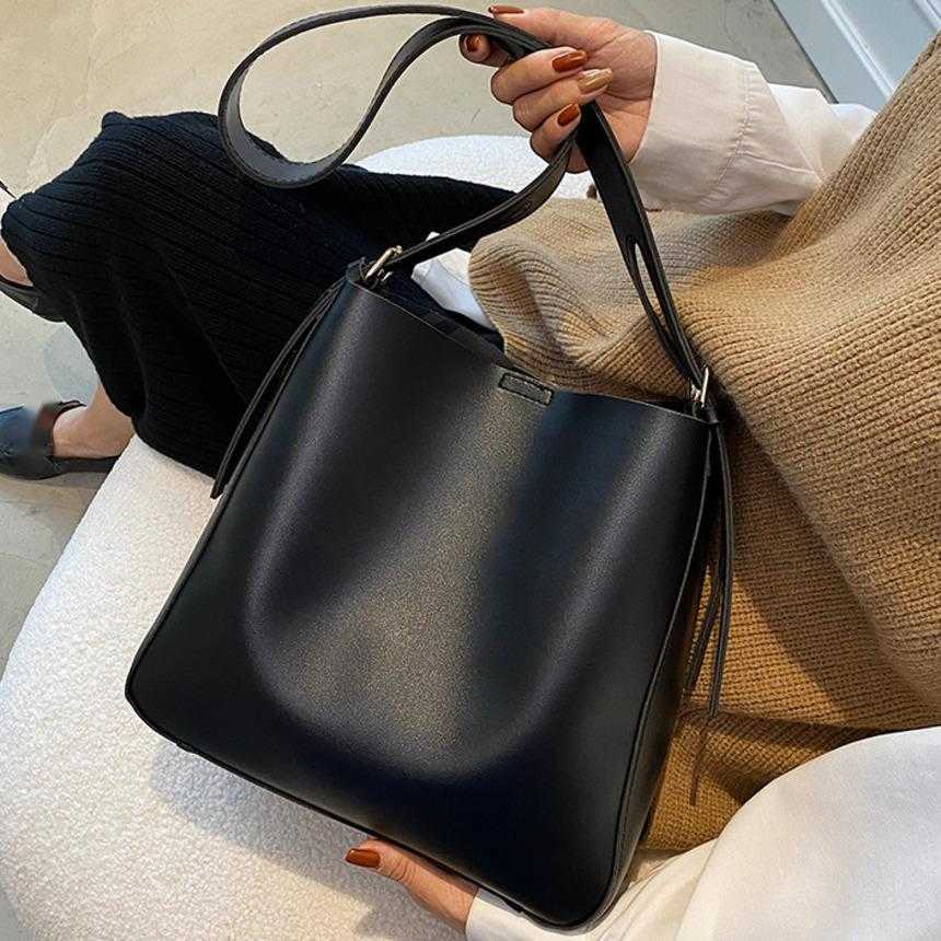 Shoulder Bags Large Capacity Bag For Women Trendy Versatile Bucket Bags Autumn Winter Textured Crossbody Bags Fashionable Single Shoulder Bag 241015