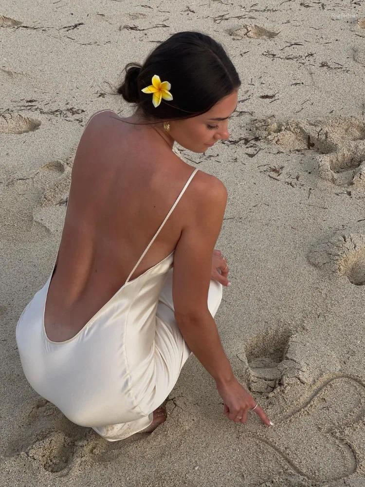 Casual Dresses Fashion Solid Satin Maxi Dress For Women Sexy Backless Sleeves Spaghetti Strap 2024 Chic Beach Vocation Lady Vestido