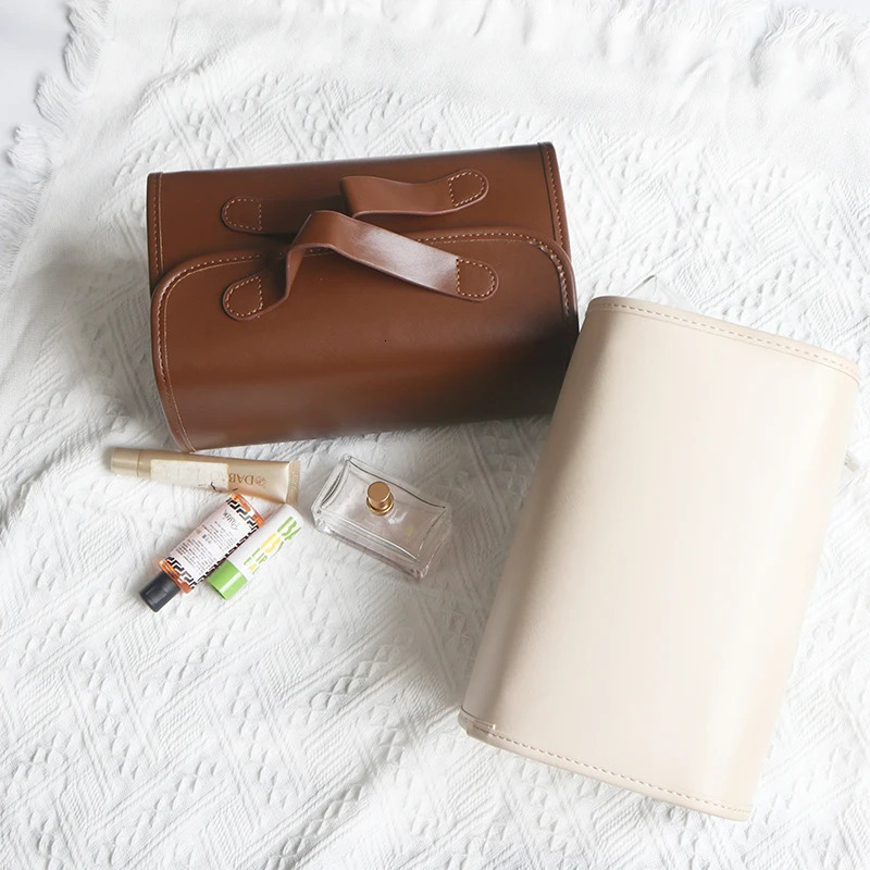 Travel portable toilet bag PU leather custom name makeup bag waterproof independent makeup bag classification storage organizer 241031
