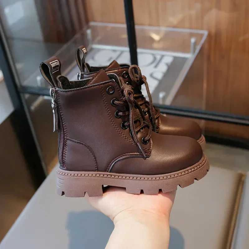 Childrens shoes girls shoes simple school version shoes spring and autumn fashionable leather boots childrens platform ankle boots double zipper M2411