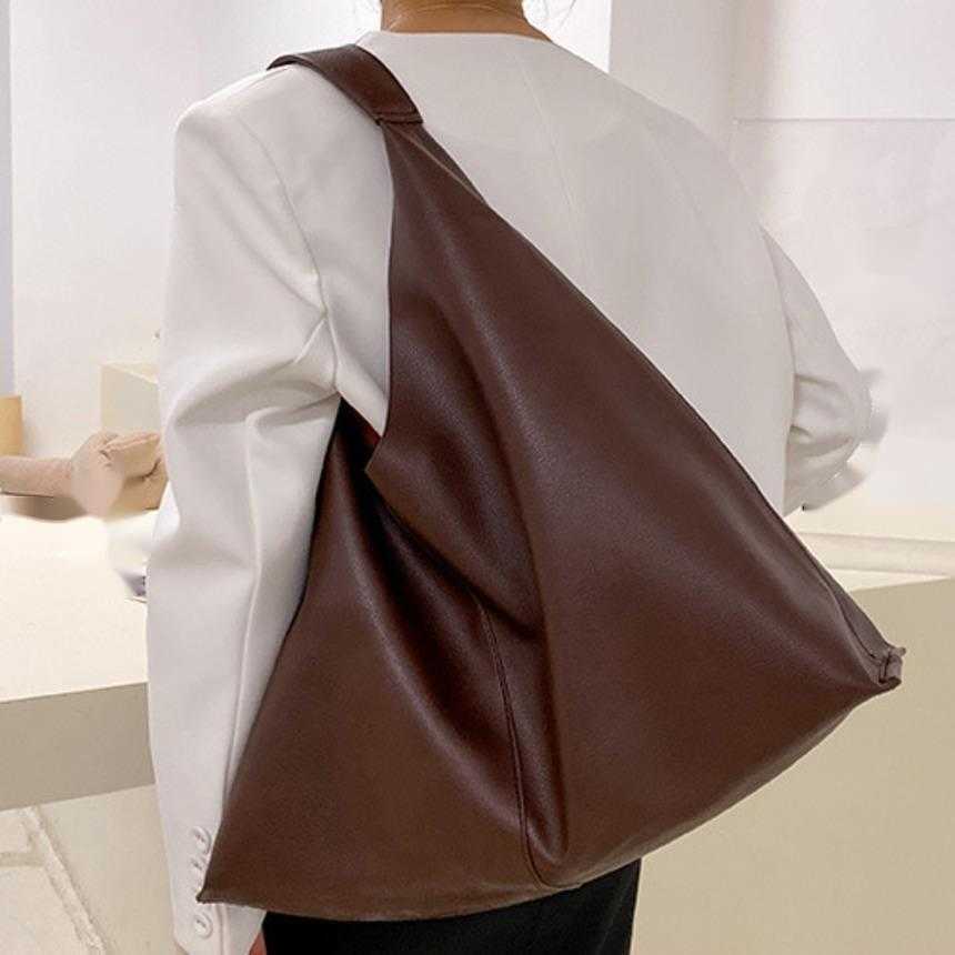 Shoulder Bags Texture Soft Leather Tote Bag Large Capacity Shoulder Bag Korean Edition Solid Color Shopping Bag Extremely Simple Style WoMens Bag 2410