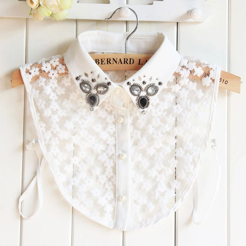 Women Lace new Fake Collar 2025 Female Shirt Sweater Leaf Flower Hollow Pattern Elastic Collars Pea Dia Detachable Collars YK001