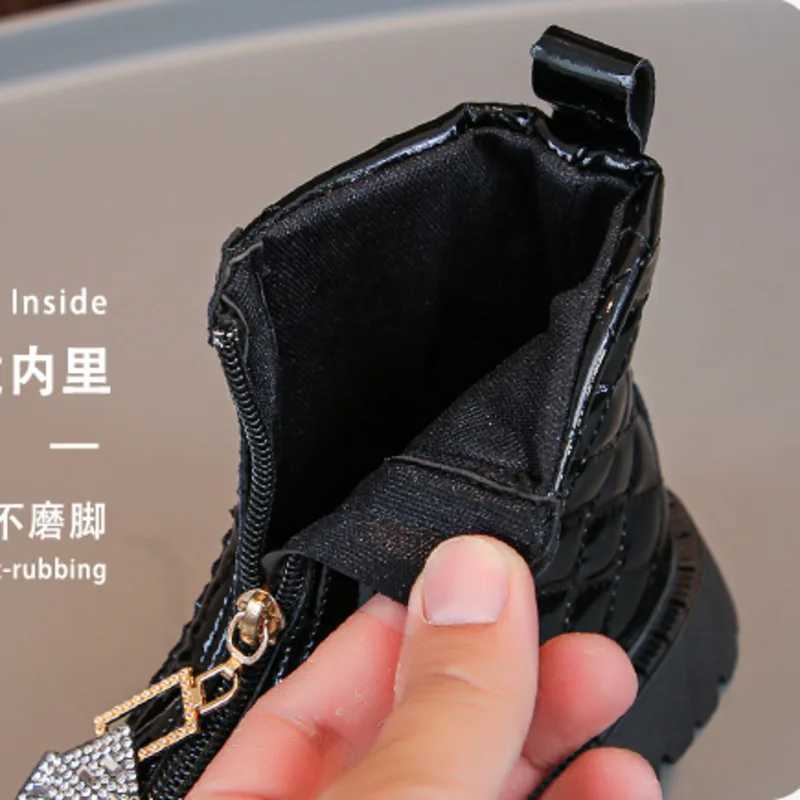 Sparkling Butterfly Girl Fashion Boots Solid PU Leather Anti slip Childrens Ankle Shoes Spring and Autumn Zipper Childrens Shoes M241102