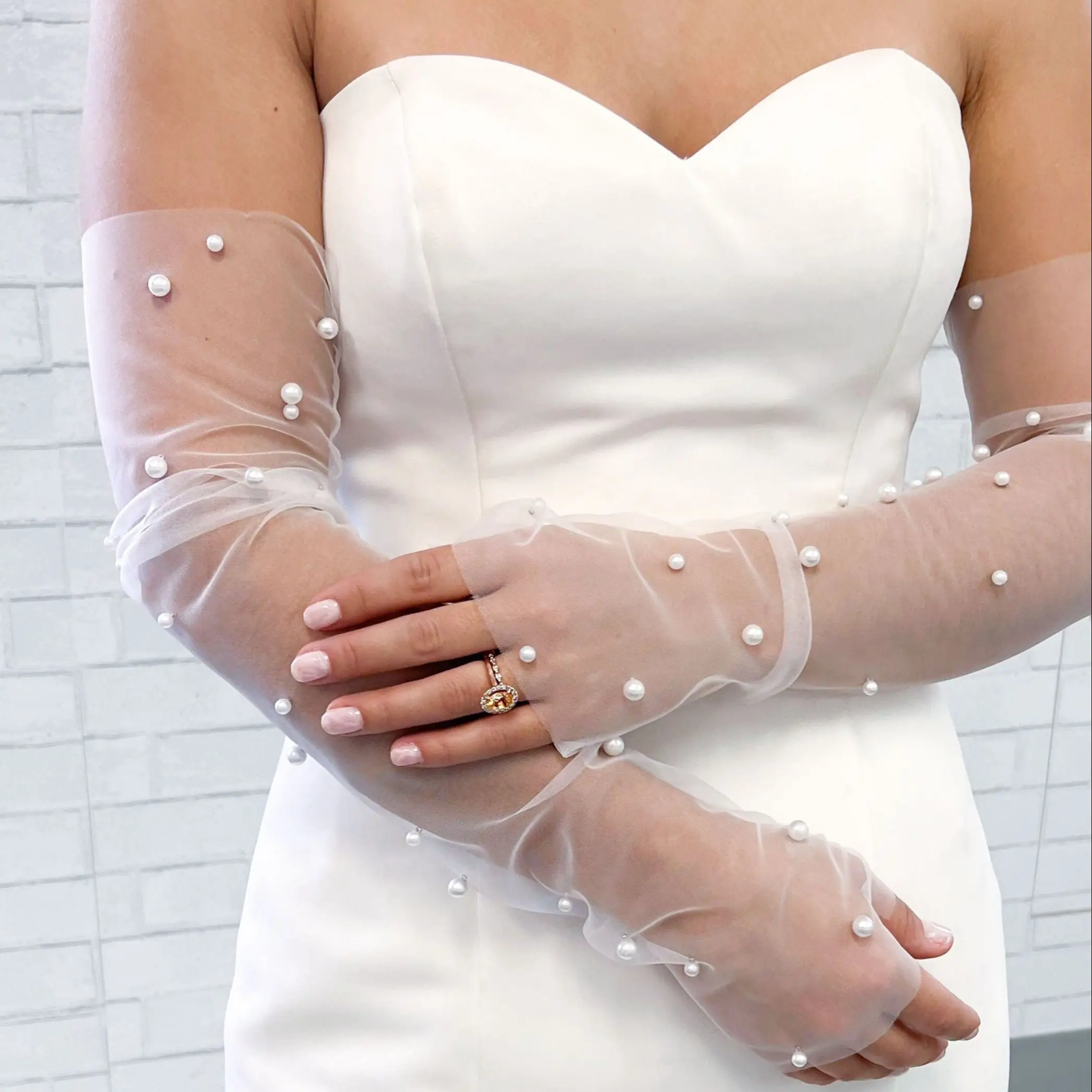 new TOPQUEEN VM20 Bachelorette Party Accessories Removable Bride Sleeves Wedding 2025 Bridal Gloves Elbow Length Ladies Gloves