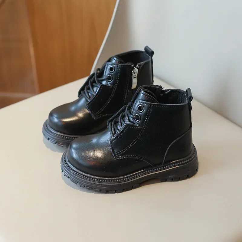 Childrens Short Boots Fashion Edition Boys and Girls Motorcycle Boots Solid Color New Childrens Ankle Boots Pu Leather Thick Bottom M241102